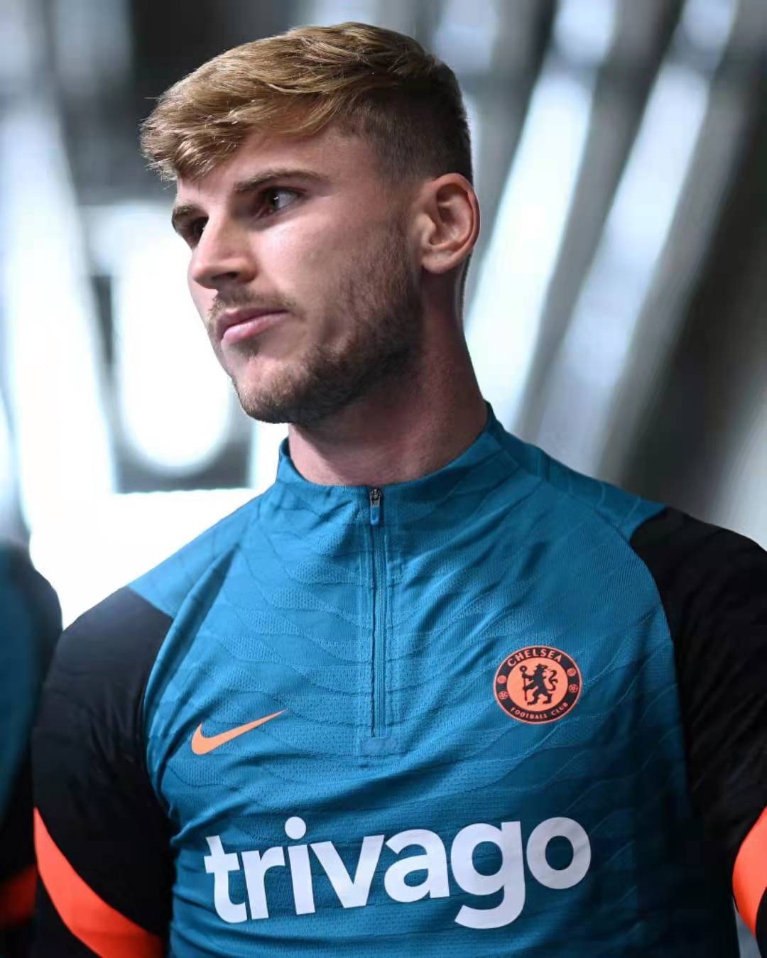 关于比利亚雷亚尔官宣日完成体检，志在世预赛名次提升，形势明朗，心理建设被强调的信息